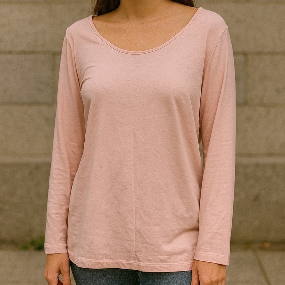 J. Crew Tops - J.Crew Pink long‎ Sleeve Cotton Scoop Neck Top Women's Size XL
